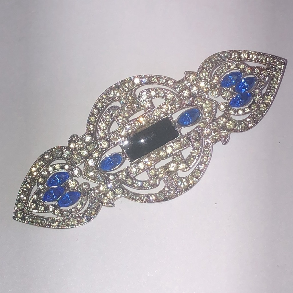 Angel Brand Elegant Silver Tone And Blue Rhinestone Vintage Brooch 20$